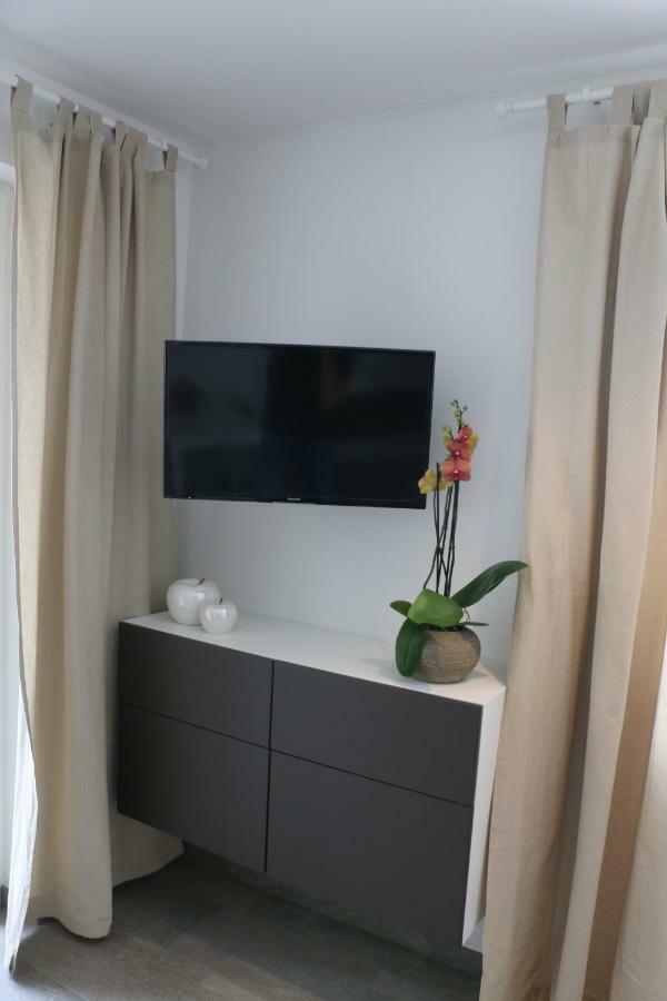 Appartment Larcher - Manzoni เมราโน ภายนอก รูปภาพ